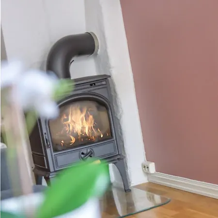 Charming And Cozy - Centrally Located Daire *