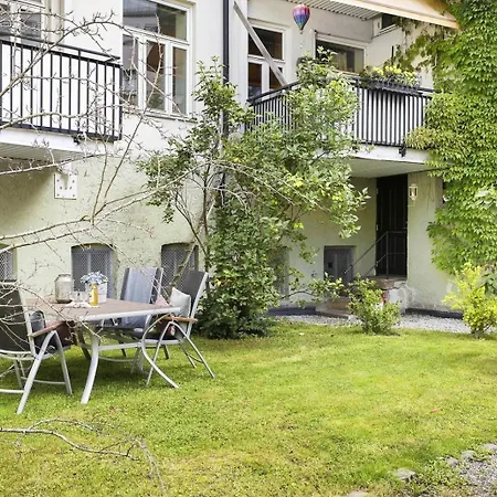 Charming And Cozy - Centrally Located Daire *