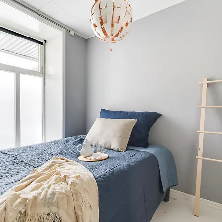 Apartament Charming And Cozy - Centrally Located